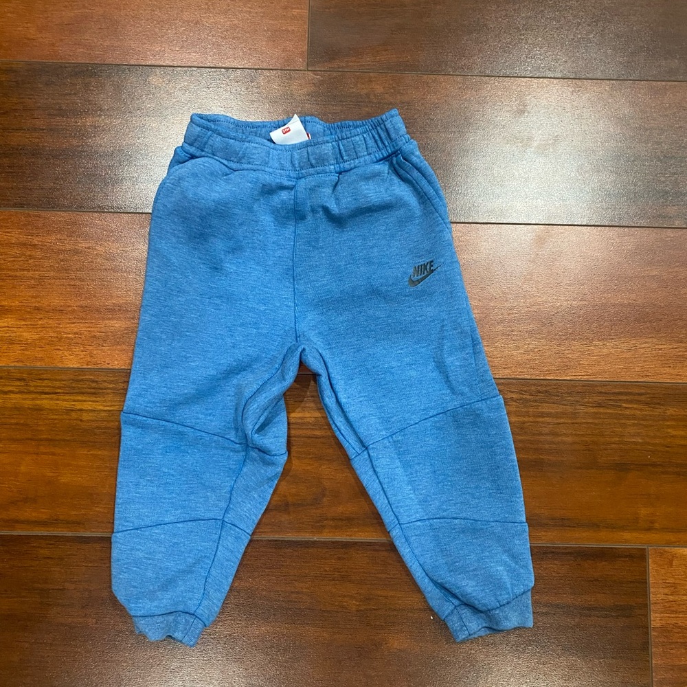 Nike - Tech Fleece Pants - 24 Months